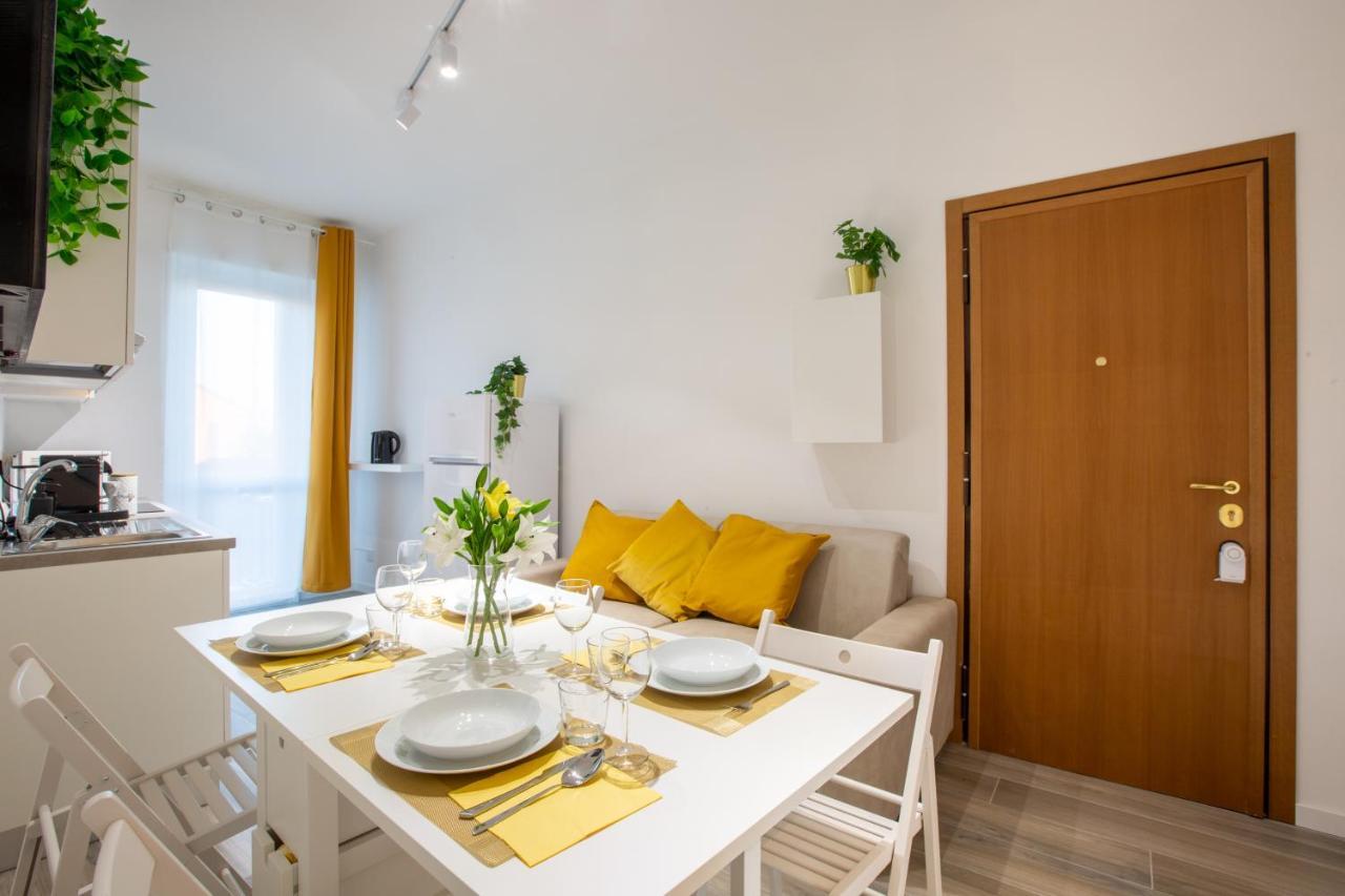 Milano City Apartments - Stylish House Free Wifi-Parking-Airport Exteriör bild